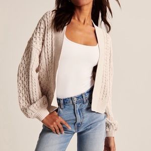 Abercrombie & Fitch Chenille Cable Cardigan Cream Colored Size Small